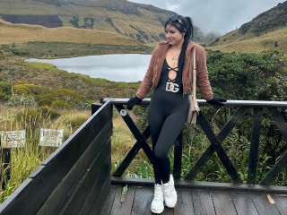 MiaaNeilld - Streamate Teen Deepthroat Piercing Girl 