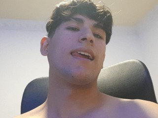 Mario_neta - Streamate Teen Spanking Gagging Boy 