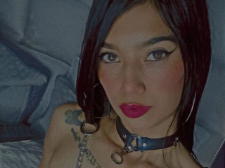 Saracaplerx - Streamate Teen Deepthroat Piercing Girl 