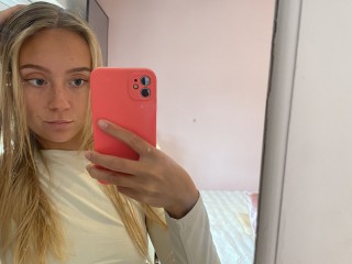 Laylaaa_xx Porn Show