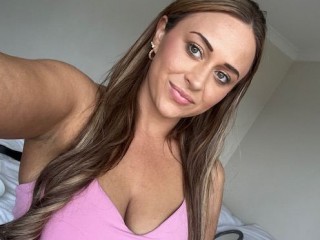 AdrianaPriceXX Big Tit Cam Model