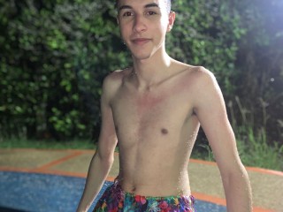 ThomaaSsFoxx - Streamate Teen Party Girl 