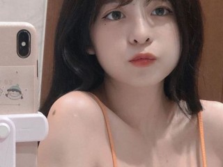 LusiaLe - Streamate Teen Party Girl 