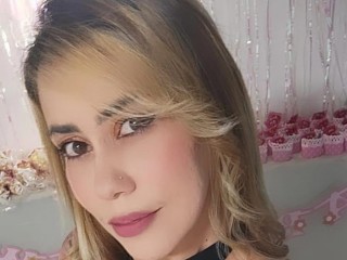 ZaraahFox - Streamate Deepthroat Interactivetoys Piercing Girl 