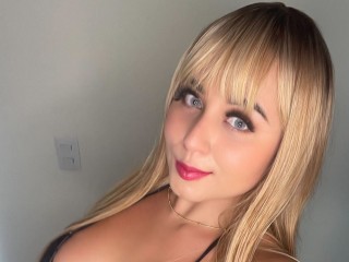 AliceRoosee on Streamate