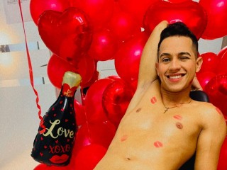 DannyValenciia - Streamate Young Party Boy 