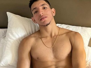 AdamMax - Streamate Deepthroat Piercing Sextoys Boy 