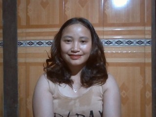 Quynh589's Streamate show and profile