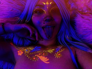 SweetLiaBunny - Streamate Teen Deepthroat Piercing Girl 