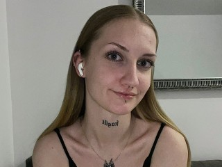 AlexaSexPower - Streamate Teen Piercing Smoke Girl 