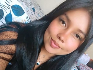 Indexed Webcam Grab of abrilwilliamss