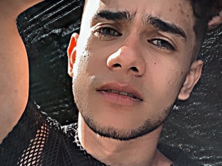 Indexed Webcam Grab of DavidSexiBig