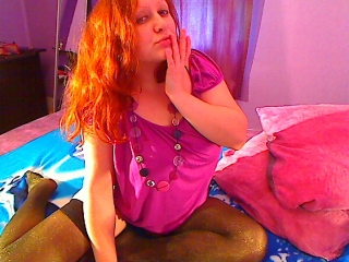 TouchMeNow webcam girl as a performer. Gallery photo 4.