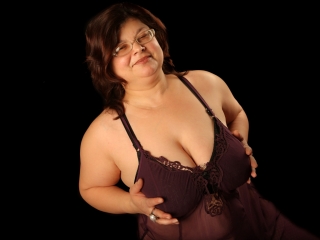 streamate SweetMommaX webcam girl as a performer. Gallery photo 2.
