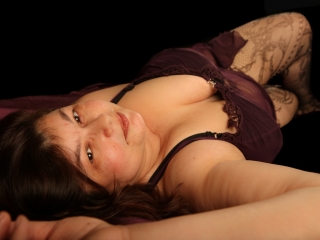 streamate SweetMommaX webcam girl as a performer. Gallery photo 4.