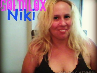 Indexed Webcam Grab of Niki_goldilox