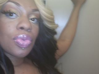 Indexed Webcam Grab of Lethal_lipps_xxx