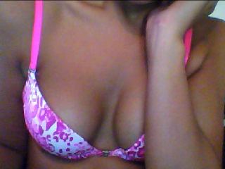 Indexed Webcam Grab of Isabellaleigh