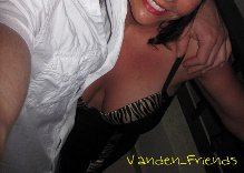 Indexed Webcam Grab of Vanden_friends