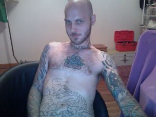 Indexed Webcam Grab of Tattooedbadger