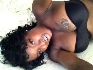 Indexed Webcam Grab of Hotblack_beauty
