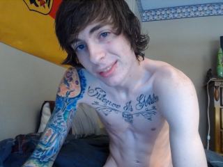 Indexed Webcam Grab of Tattootwink99