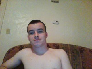 Indexed Webcam Grab of Prettyyoungboy10
