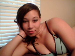 Indexed Webcam Grab of Dirty_daisy