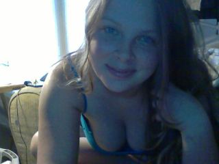 Indexed Webcam Grab of Honeygirl92