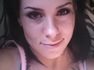 Indexed Webcam Grab of Petite_spinner_babe