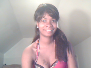 Indexed Webcam Grab of Missthang21700