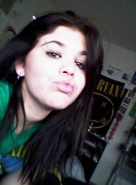 Indexed Webcam Grab of Candied_kisses