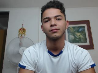 Indexed Webcam Grab of Paulcolombian