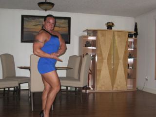 Indexed Webcam Grab of Musclebeauty