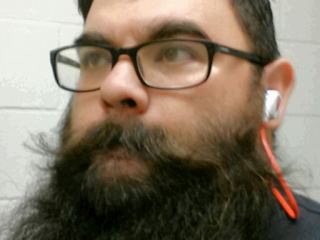 Indexed Webcam Grab of Beardedfellow