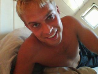 Indexed Webcam Grab of Mr.blond