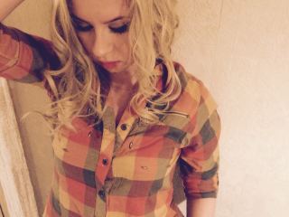 Indexed Webcam Grab of Lina_blond