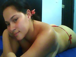 Indexed Webcam Grab of Passion_inlove