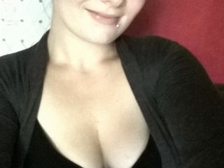 Indexed Webcam Grab of Hornyholly69