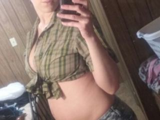 Indexed Webcam Grab of Sexy_lil_baby_bump