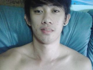 Indexed Webcam Grab of Lawrence_sigmato