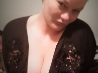 Indexed Webcam Grab of Sxysnglmom93