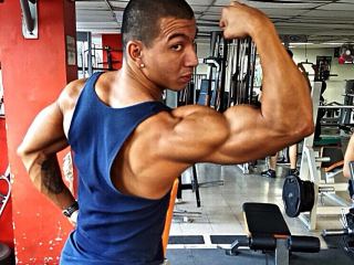 Indexed Webcam Grab of Colombianbiceps