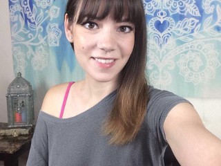 Share Leah Gotti Gets Her Tight Pussy Pounded
