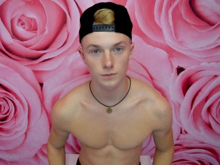 Indexed Webcam Grab of Playful_dominic