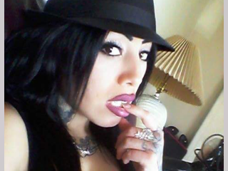 Indexed Webcam Grab of _tatted_beauty