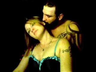 Indexed Webcam Grab of Bettie_and_archy