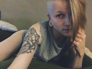 Indexed Webcam Grab of Androgynousalex