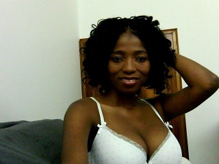 Indexed Webcam Grab of Aminarisette
