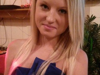 Indexed Webcam Grab of Sexyblondi
